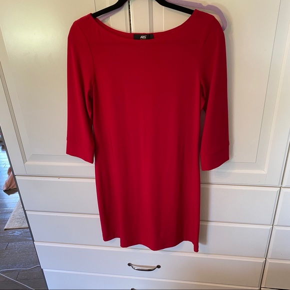 LIKE NEW RED DRESS - Picture 2 of 8